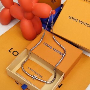 LOUIS VUITTON / ルイヴィトン 人気 ネックレ...