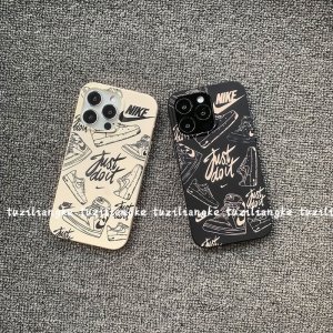 人気 NIKE / ナイキ ケース iPhone 13/13...