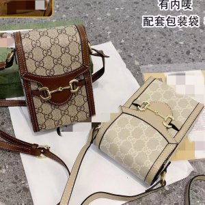 【2022新作】人気 GUCCI / グッチ ケース 携帯電...