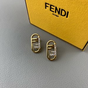 人気 新作 ブランド FENDI / フェンディ ピアス レ...