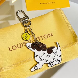 人気 LOUIS VUITTON 犬のキーリング チャームツイスト ルイヴィトン モノグラム ファッション 送料無料[#case202209087]