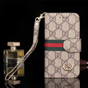 【グッチ】贅沢 ブランド GUCCI iPhone 14/14 Plus/14 Pro/14 Pro Max/13/13 Pro/13 Pro Max/12/12 Pro/11 /XS/8/7/6 ケース 芸能人愛用[#029]