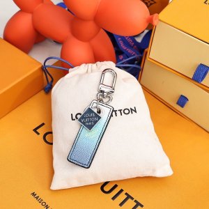 人気 LOUIS VUITTON ケース キーリング チャームツイスト ルイヴィトン モノグラム シグネチャーのデザイン ファッション 送料無料[#case202208101]