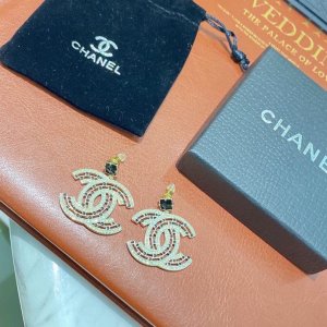 超人気 新作 ピアス ブランド CHANEL / シャネル ...