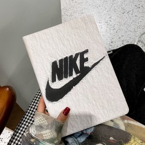 【2021新作】人気 ブランド NIKE iPad Proケ...