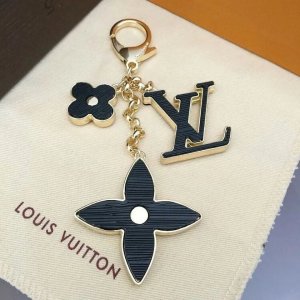 ルイヴィトン ケース キーリング LOUIS VUITTON チャームツイスト モノグラム LVシグネチャーのデザイン 送料無料[#case090912]