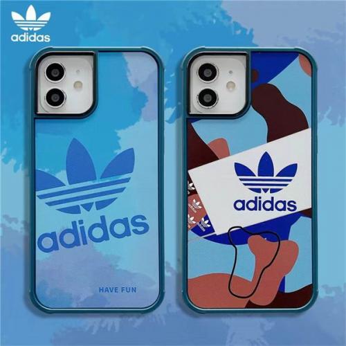 とてもおすすめトレンド新作 Adidas iPhone15/14ケース 可愛い ロゴ 壁紙 iPhone15pro/15pro max/15plus/iPhone14pro/14pro max/14plus/13/13 pro/13pro max アディダス スマホ iphone12/12pro/12pro アイフォン 携帯 ペア x adidas 11max/11/11pro/xs/xsmax/x ケース おしゃれ