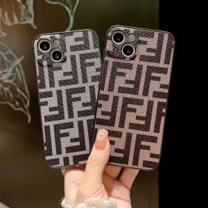 フェンディ FENDI iPhone15 Pro Max/14 Pro Max/13 Pro Max 耐衝撃 ブランド ケース ファッション モノグラム アイフォンケース 人気 ファッション IPHONE16 PRO MAX14 PRO MAX 15 16ケース ブランド アイフォン15 16ケースファッション