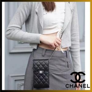 シャネル CHANEL キルティングレザー スマホショルダー...