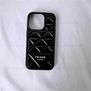 プラダ PRADA iPhone 16 PRO MAX 14 アイフォン15 PRO MAX 16 PRO 耐衝撃 ブランド ケース モノクロ デザイン 高級感 スマホケース ファッション IPHONE16 PRO MAX14 PRO MAX 15 16ケース ブランド アイフォン15 16ケースファッション