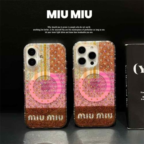 MIU MIU ミュウミュウ iPhoneケース iPhone 14/15/16 Pro Max対応 ラグジュアリー グリッターデザインケース ブランドファッション 人気 新作 高品質ケース Google Pixelシリーズ対応 おしゃれな全機種対応ケース Google 7a 8 7pro/ 6pro 6aケース ファッションライン デザイン Google Pixel 9/8/7シリーズ対応 人気 高品質 新作 ファッション IPHONE16 PRO MAX14 PRO MAX 15 16ケース ブランド アイフォン15 16ケースファッション 全機種対応