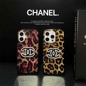 CHANEL シャネル iPhoneケース iPhone 14/15/16 Pro Max対応 レオパード柄 グリッターケース ダブルCロゴ ビジュー付き 高級感 スマホケース 新作 ファッション 全機種対応 グーグルピクセル9 Pro Xl 8a 6a 7a 8 Proケース ブランド Google 7a 8 7pro/ 6pro 6aケース ファッションライン デザイン Google Pixel 9/8/7シリーズ対応 人気 高品質 新作 ファッション IPHONE16 PRO MAX14 PRO MAX 15 16ケース ブランド アイフォン15 16ケースファッション 全機種対応